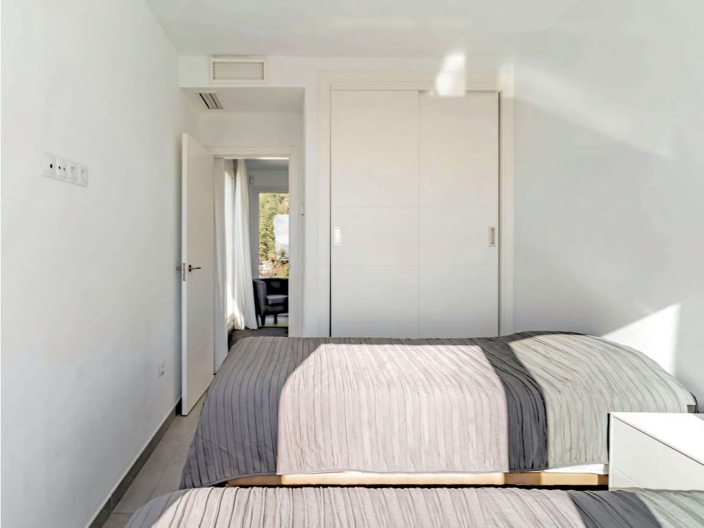 5 sypialnia Willa na sprzedaż w Fuengirola z basenem - 1 380 000 € (Ref: 9685980)