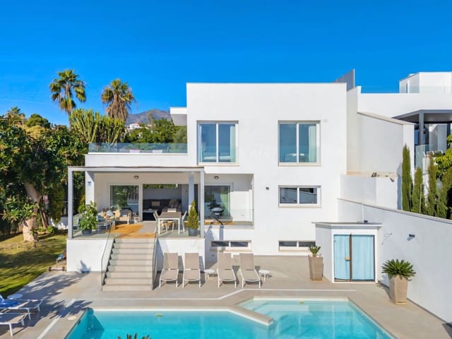 5 sypialnia Willa na sprzedaż w Torreblanca, Fuengirola z basenem - 1 380 000 € (Ref: 9685980)