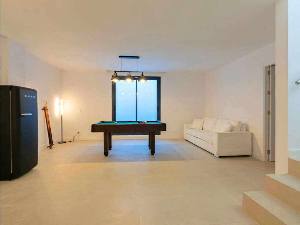 4 chambre Villa/Maison Semi-Mitoyenne à vendre à New Golden Mile avec piscine - 950 000 € (Ref: 9689973)