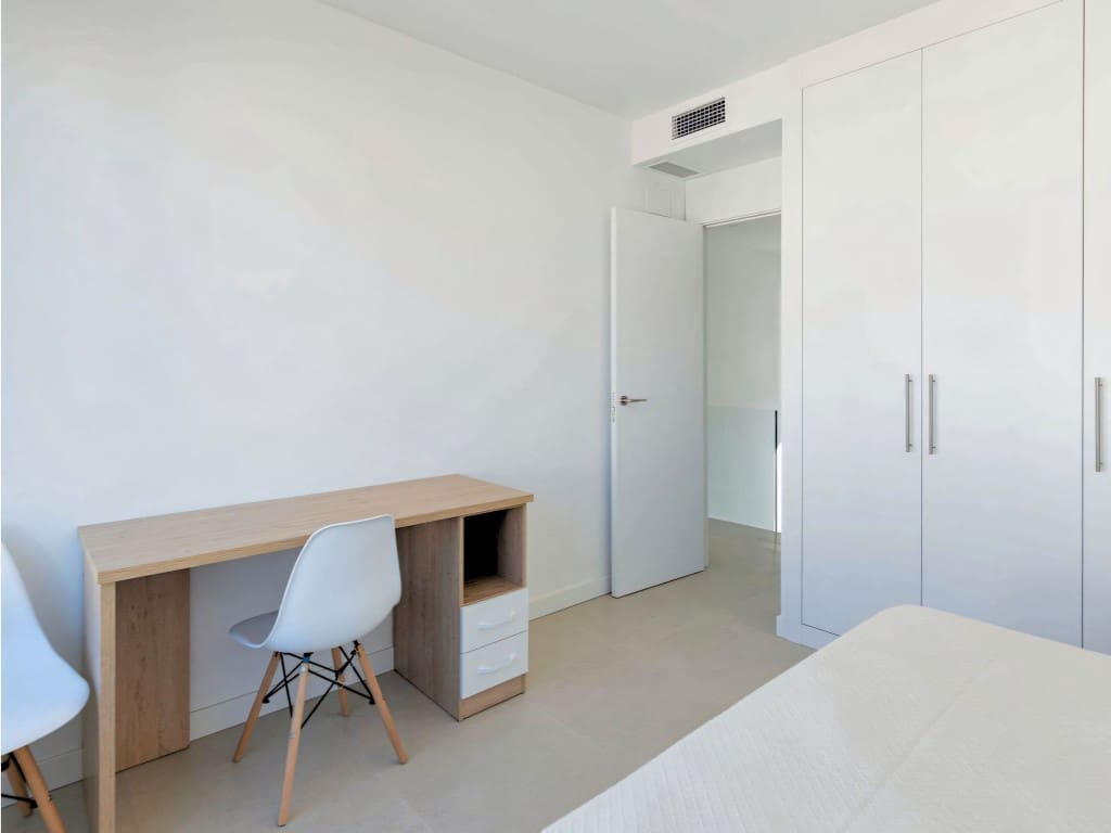 4 chambre Villa/Maison Semi-Mitoyenne à vendre à New Golden Mile avec piscine - 950 000 € (Ref: 9689973)