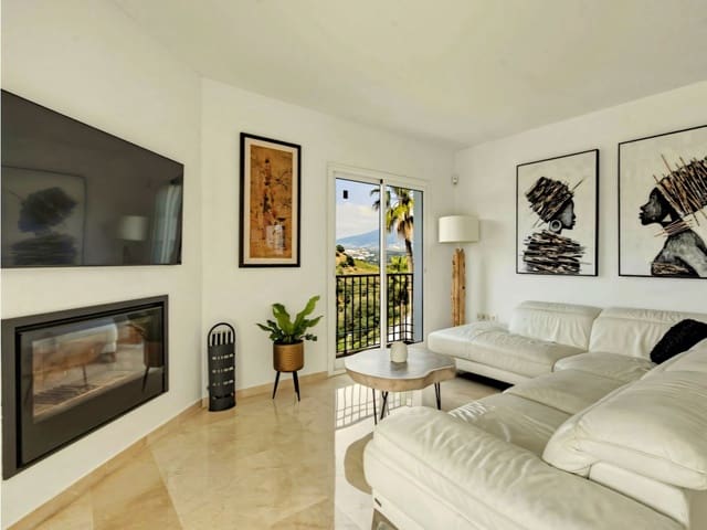 6 makuuhuone Huvila myytävänä paikassa Mijas Costa, Mijas mukana uima-altaan - 1 095 000 € (Ref: 9689975)