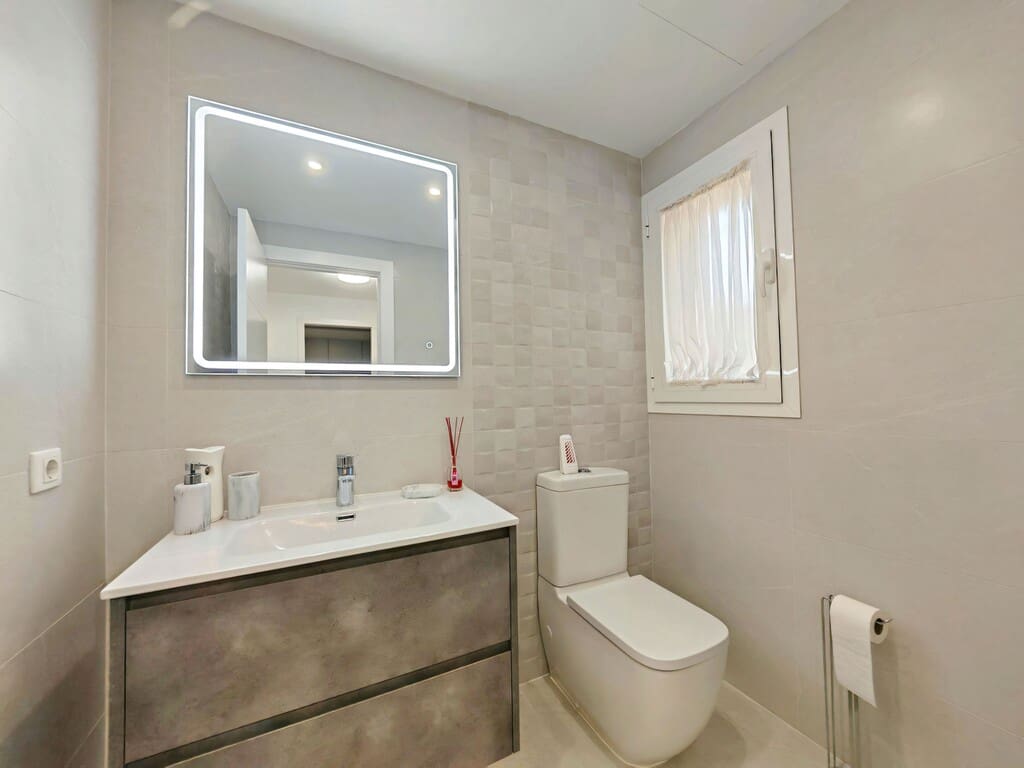 Casa de 4 habitaciones en Riviera del Sol en venta con piscina garaje - 649.000 € (Ref: 9697997)