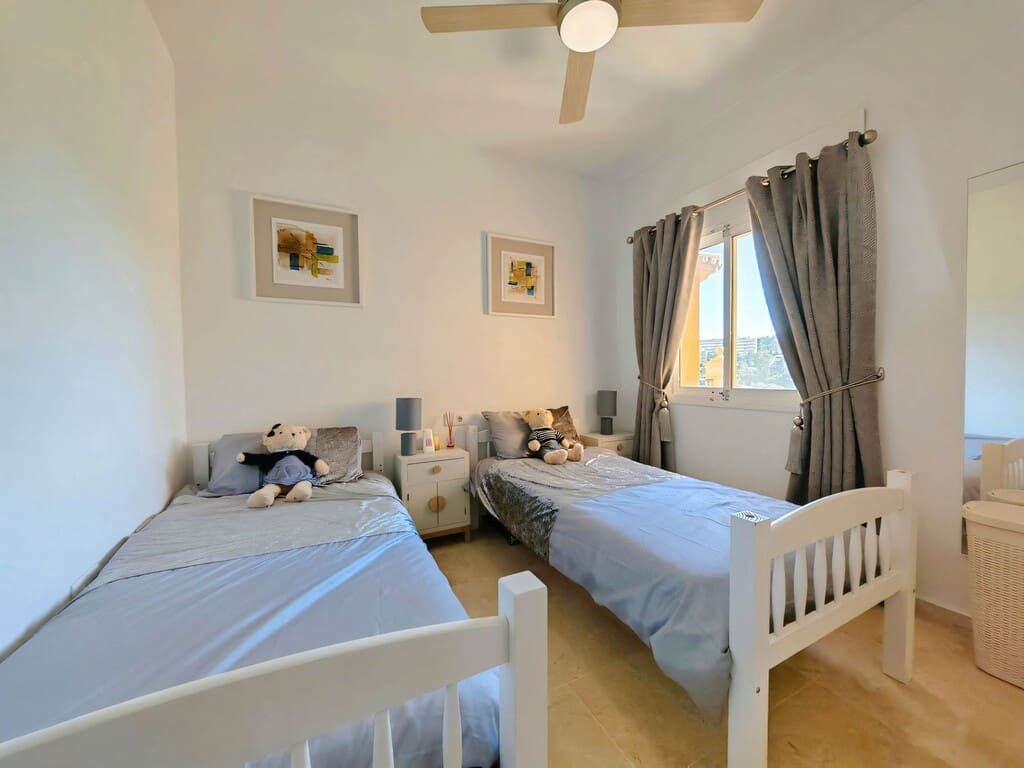 Casa de 4 habitaciones en Riviera del Sol en venta con piscina garaje - 649.000 € (Ref: 9697997)