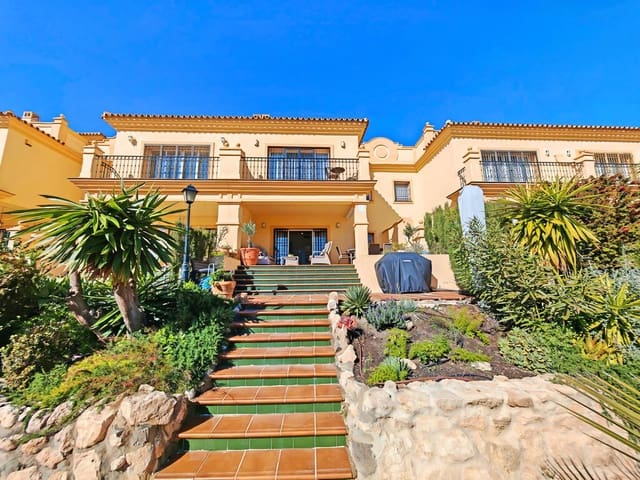 4 bedroom Townhouse for sale in Riviera del Sol, Mijas with pool garage - € 649,000 (Ref: 9697997)
