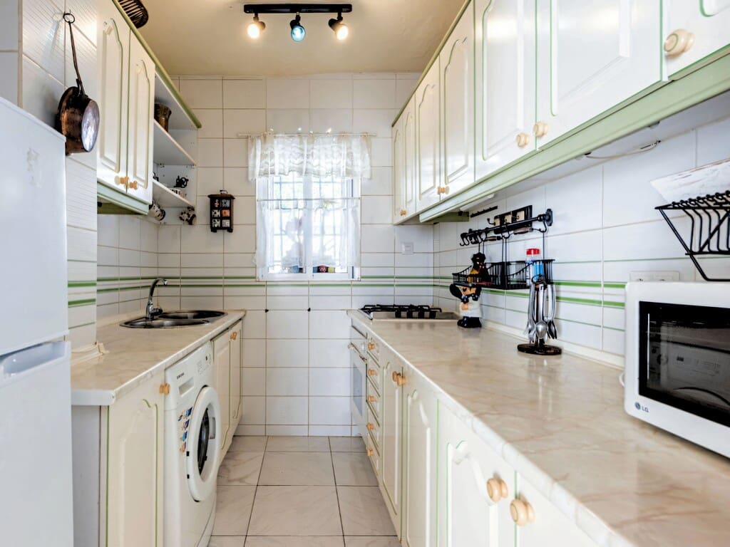 2 slaapkamer Huis te koop in Fuengirola - € 395.000 (Ref: 9697998)