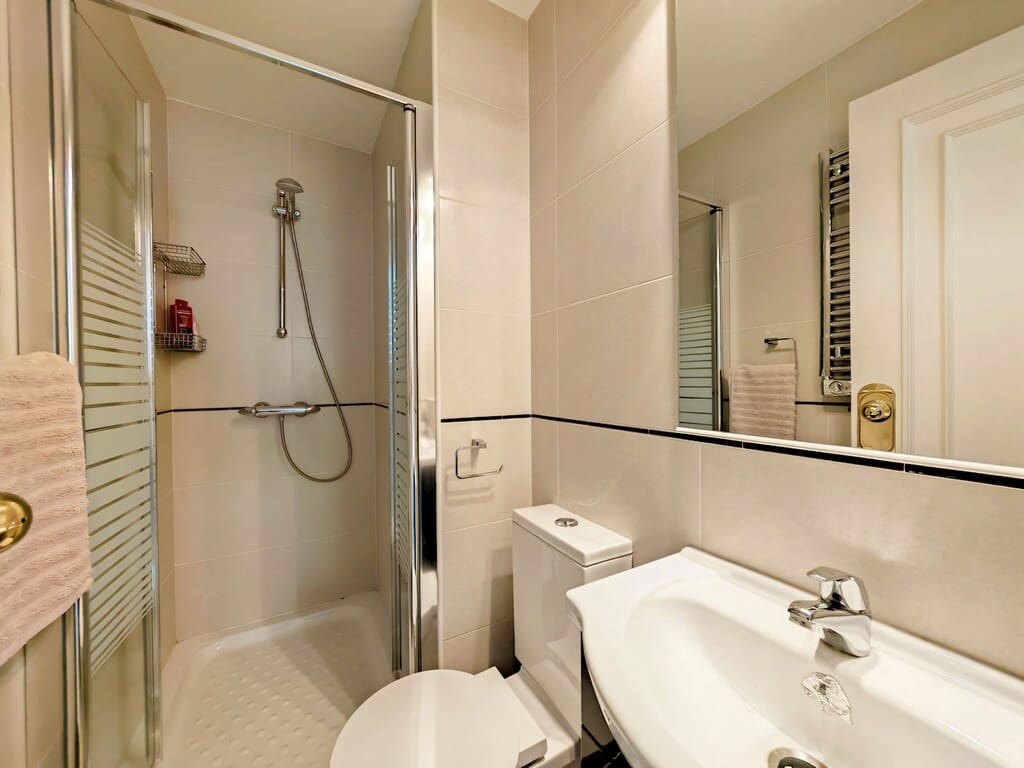 2 bedroom Apartment for sale in Riviera del Sol with pool - € 310,000 (Ref: 9706152)