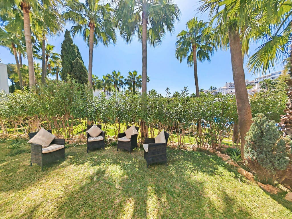 2 bedroom Apartment for sale in Riviera del Sol with pool - € 310,000 (Ref: 9706152)