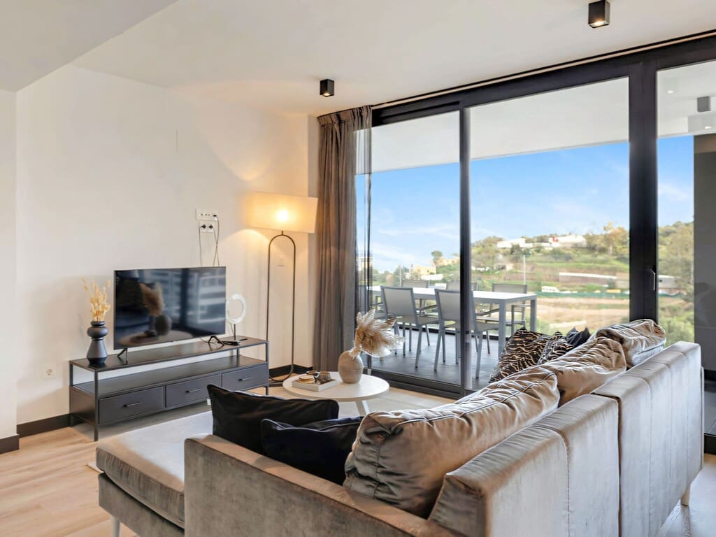 3 bedroom Apartment for sale in Mijas with pool garage - € 449,000 (Ref: 9710982)