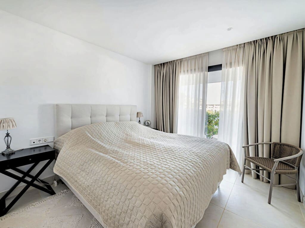 2 sovrum Lägenhet till salu i Fuengirola med pool garage - 730 000 € (Ref: 9710983)