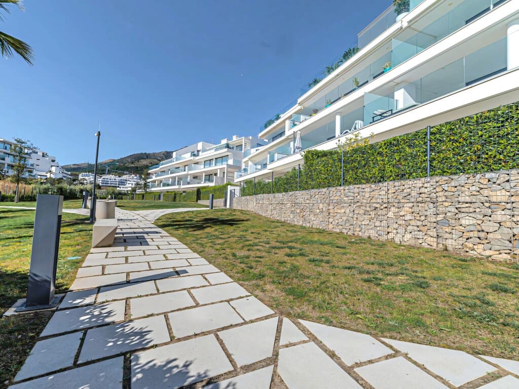 2 sovrum Lägenhet till salu i Fuengirola med pool garage - 730 000 € (Ref: 9710983)