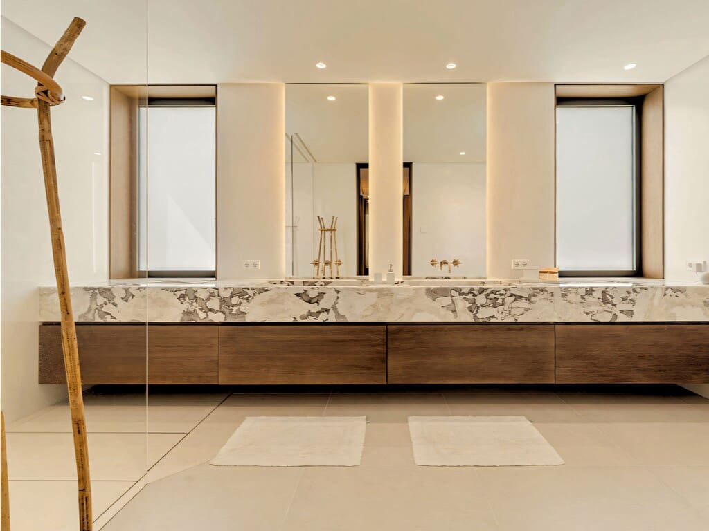 6 bedroom Villa for sale in San Pedro de Alcantara with pool garage - € 5,995,000 (Ref: 9710984)