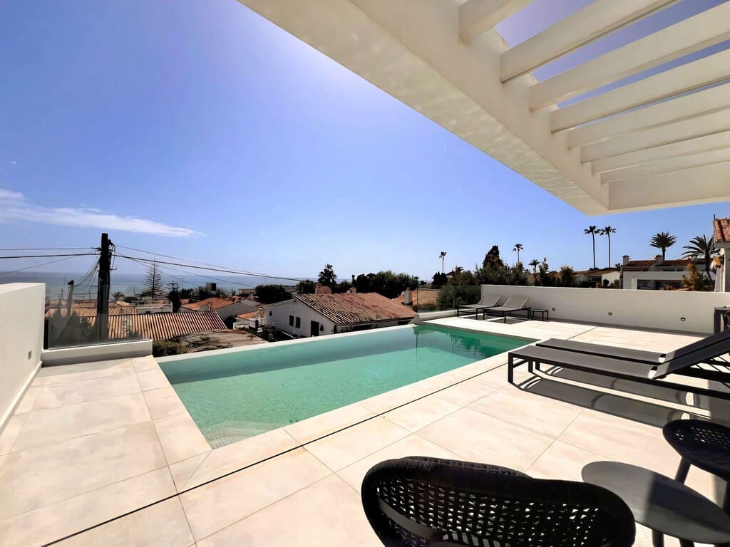 Chalet de 5 habitaciones en Mijas Costa en venta con piscina garaje - 1.450.000 € (Ref: 9714445)