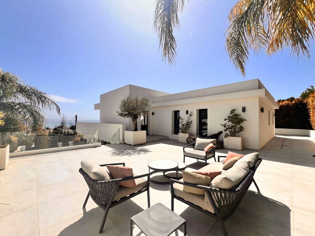 Chalet de 5 habitaciones en Mijas Costa en venta con piscina garaje - 1.450.000 € (Ref: 9714445)