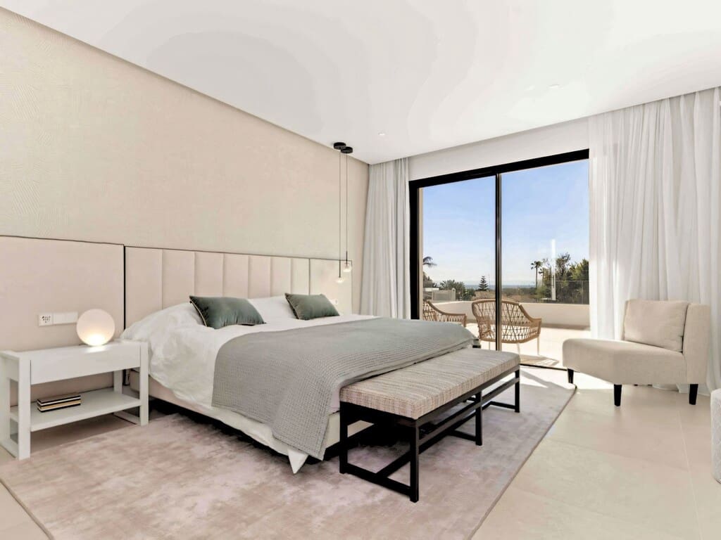 5 bedroom Villa for sale in San Pedro de Alcantara with pool garage - € 3,695,000 (Ref: 9714446)