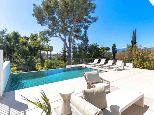 5 slaapkamer Villa te koop in San Pedro de Alcantara, Marbella met zwembad garage - € 3.695.000 (Ref: 9714446)