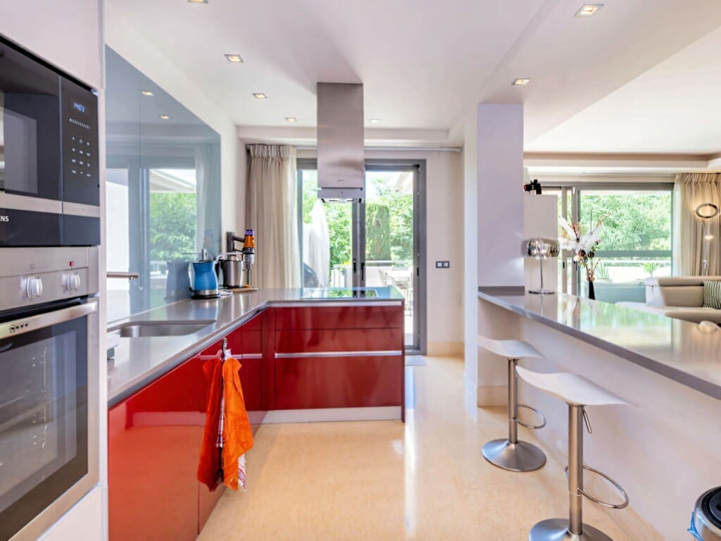 3 Zimmer Apartment zu verkaufen in Benahavis mit Pool Garage - 780.000 € (Ref: 9719412)