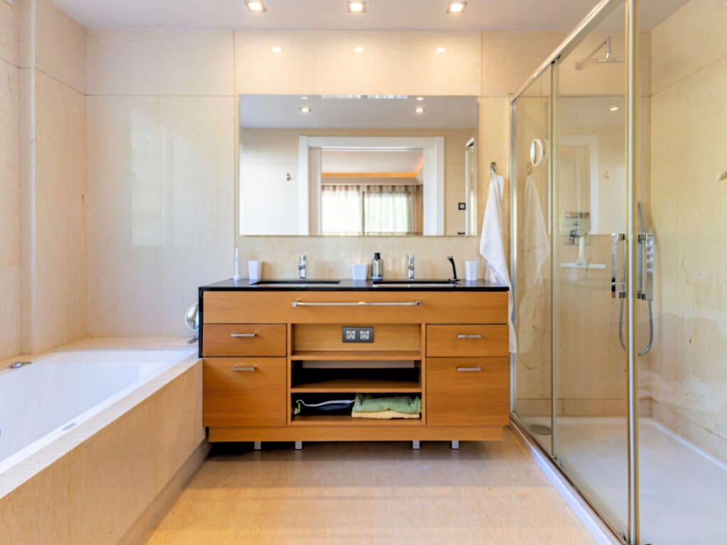 3 Zimmer Apartment zu verkaufen in Benahavis mit Pool Garage - 780.000 € (Ref: 9719412)