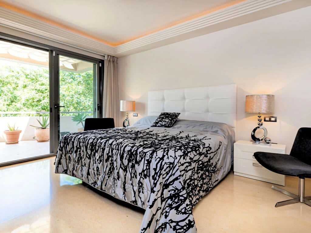 3 Zimmer Apartment zu verkaufen in Benahavis mit Pool Garage - 780.000 € (Ref: 9719412)