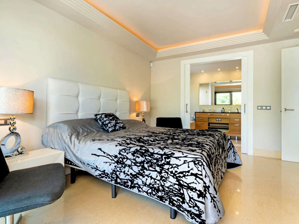 3 Zimmer Apartment zu verkaufen in Benahavis mit Pool Garage - 780.000 € (Ref: 9719412)