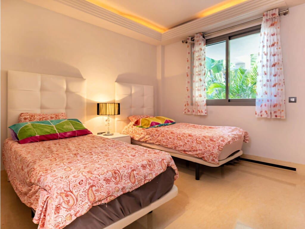 3 Zimmer Apartment zu verkaufen in Benahavis mit Pool Garage - 780.000 € (Ref: 9719412)