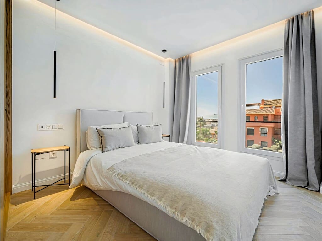 3 soverom Penthouse til salgs i New Golden Mile med svømmebasseng garasje - € 995 000 (Ref: 9719413)