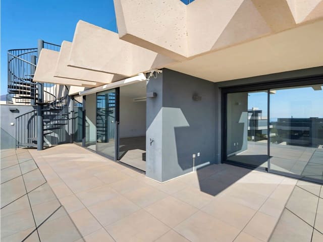 3 quarto Penthouse para venda em New Golden Mile, Estepona com piscina garagem - 725 000 € (Ref: 9721040)
