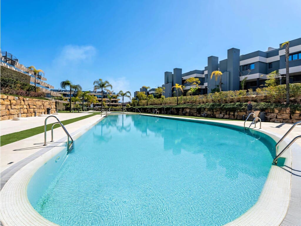 3 bedroom Penthouse for sale in New Golden Mile with pool garage - € 725,000 (Ref: 9721040)