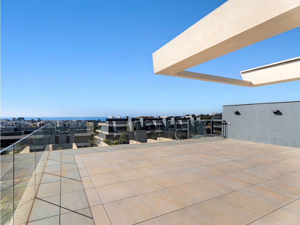 3 bedroom Penthouse for sale in New Golden Mile with pool garage - € 725,000 (Ref: 9721040)