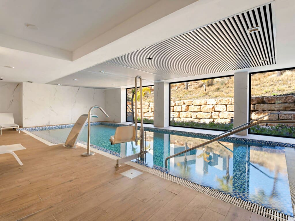 3 bedroom Penthouse for sale in New Golden Mile with pool garage - € 725,000 (Ref: 9721040)