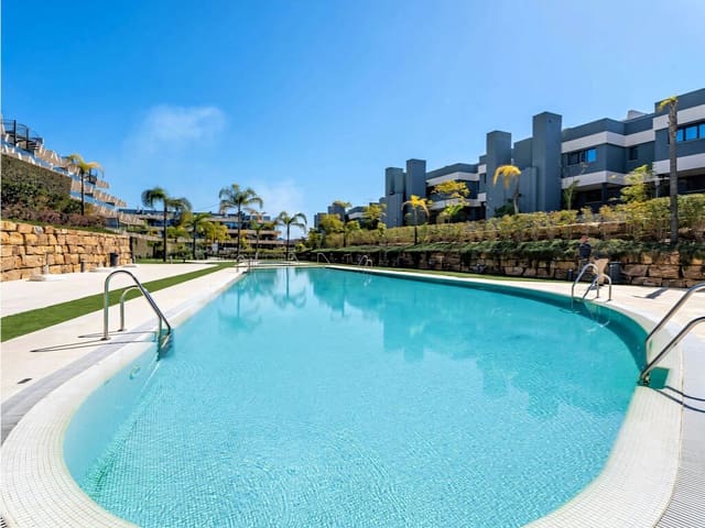 3 quarto Penthouse para venda em New Golden Mile, Estepona com piscina garagem - 725 000 € (Ref: 9721040)