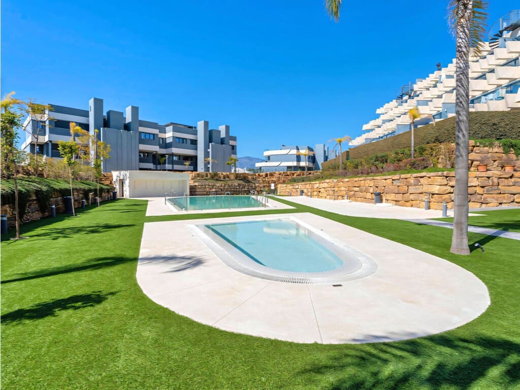 3 bedroom Penthouse for sale in New Golden Mile with pool garage - € 725,000 (Ref: 9721040)