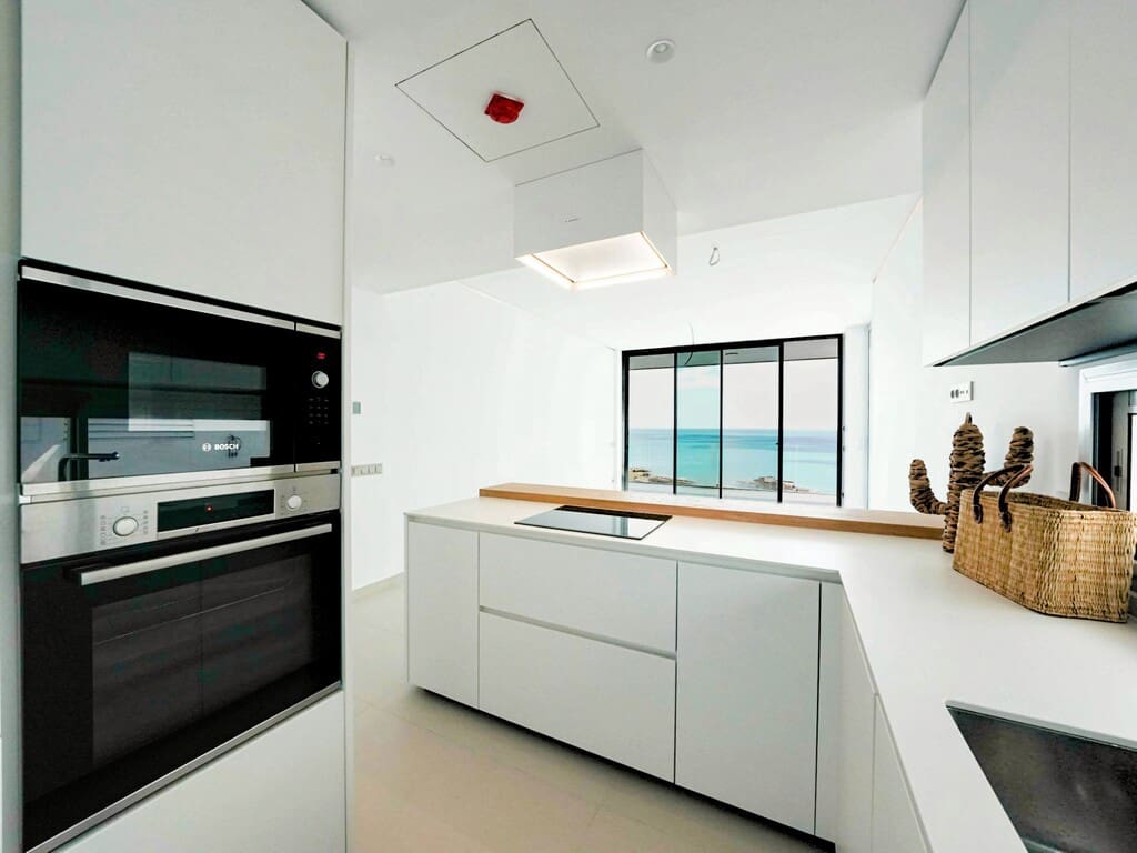 2 sypialnia Penthouse na sprzedaż w Fuengirola z basenem garażem - 775 000 € (Ref: 9726289)