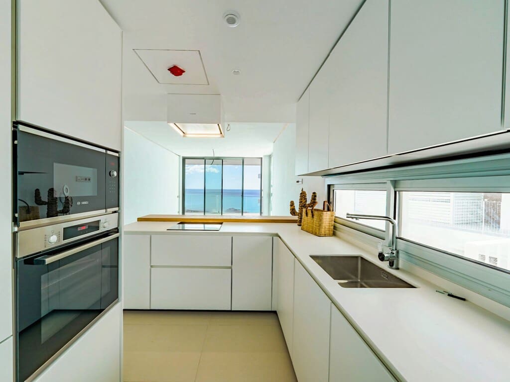 2 sypialnia Penthouse na sprzedaż w Fuengirola z basenem garażem - 775 000 € (Ref: 9726289)