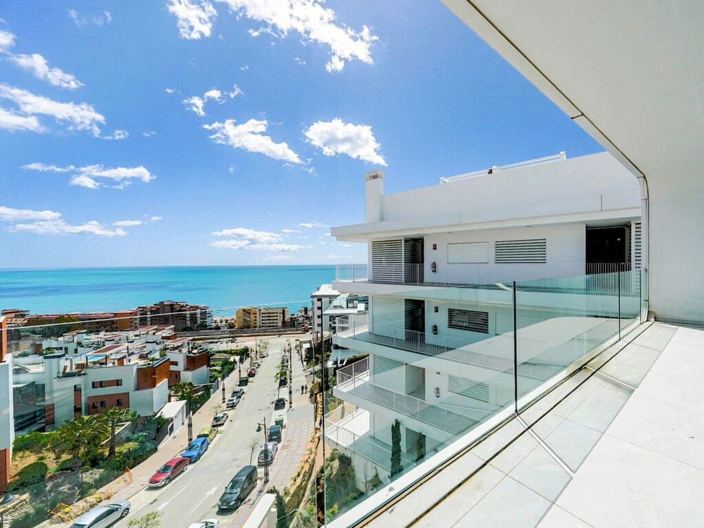 2 sypialnia Penthouse na sprzedaż w Fuengirola z basenem garażem - 775 000 € (Ref: 9726289)