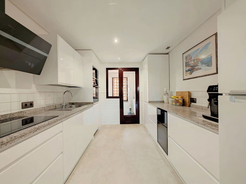 3 makuuhuone Kattohuoneisto myytävänä paikassa La Mairena mukana uima-altaan 
autotalli - 619 000 € (Ref: 9726292)