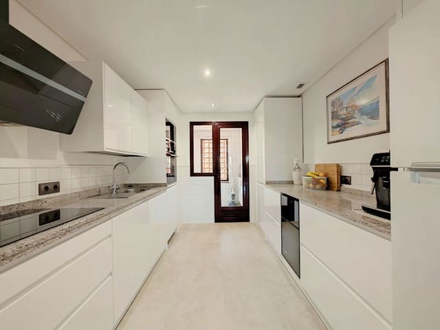 3 chambre Penthouse à vendre à La Mairena, Ojen avec piscine garage - 619 000 € (Ref: 9726292)