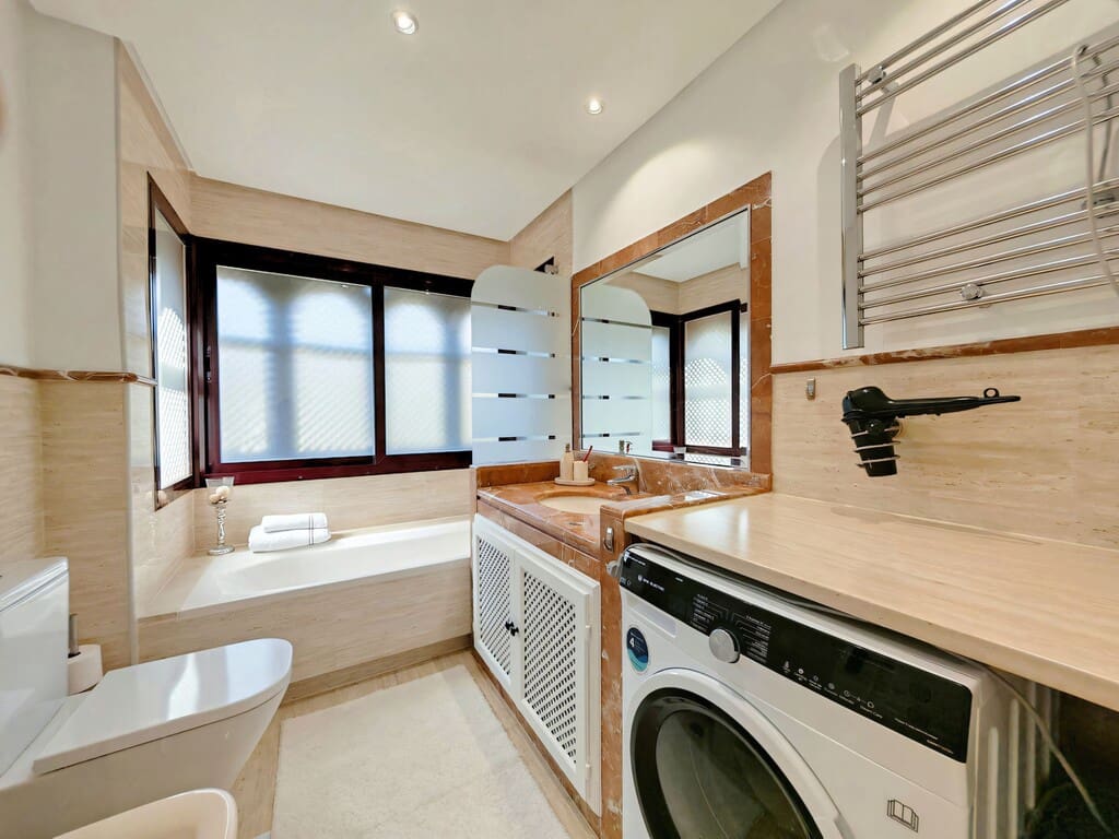 3 makuuhuone Kattohuoneisto myytävänä paikassa La Mairena mukana uima-altaan 
autotalli - 619 000 € (Ref: 9726292)