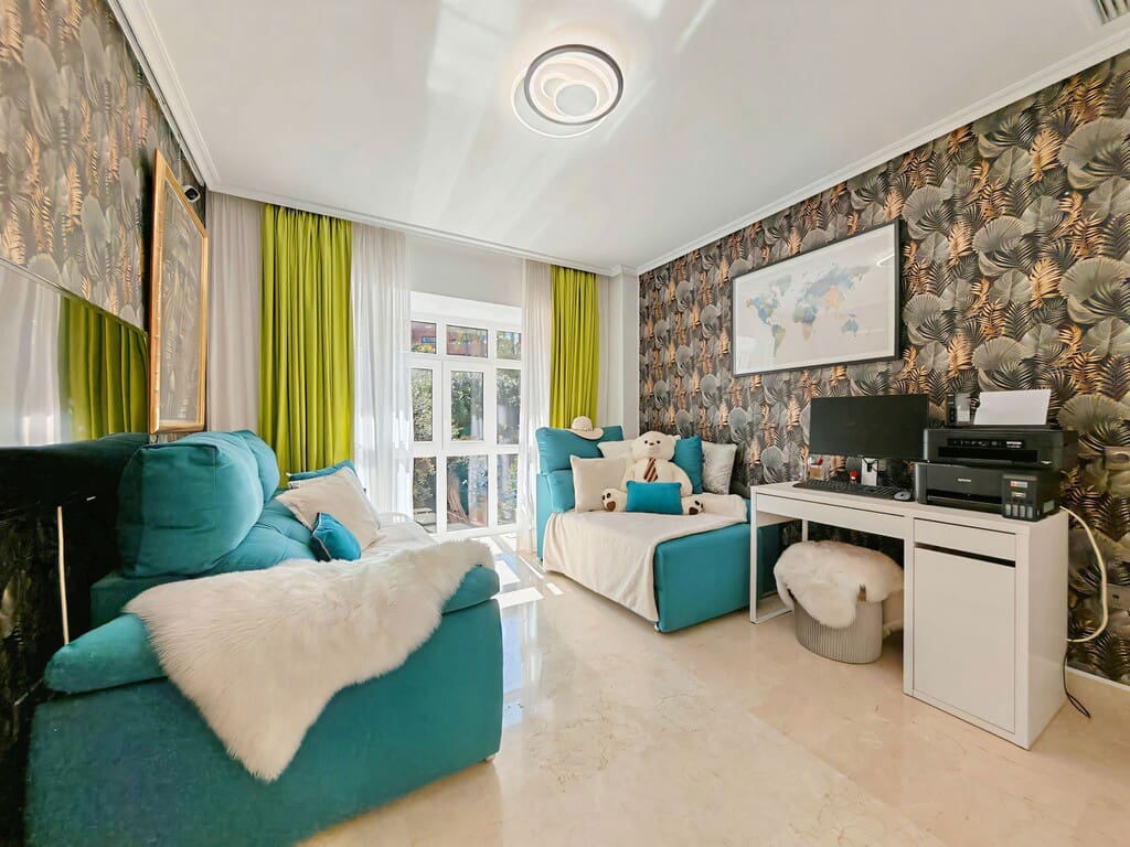 3 makuuhuone Kattohuoneisto myytävänä paikassa La Mairena mukana uima-altaan 
autotalli - 619 000 € (Ref: 9726292)