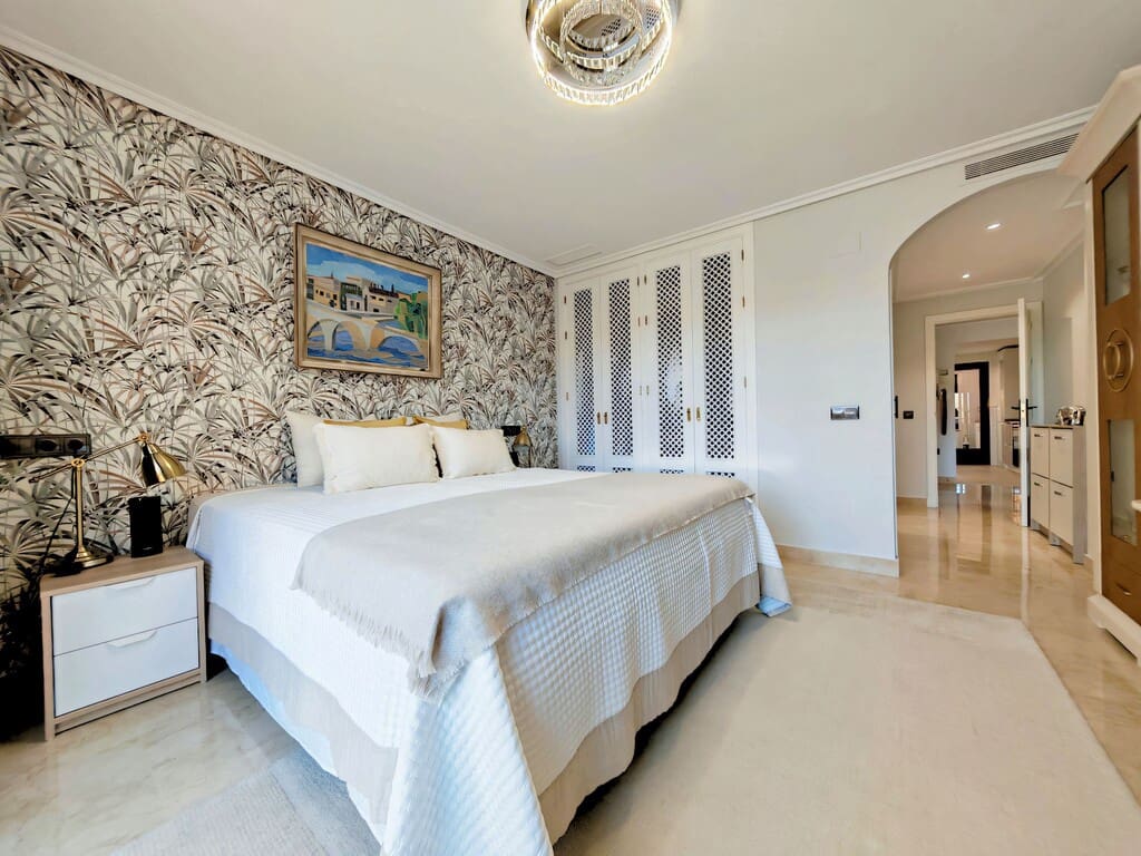 3 makuuhuone Kattohuoneisto myytävänä paikassa La Mairena mukana uima-altaan 
autotalli - 619 000 € (Ref: 9726292)