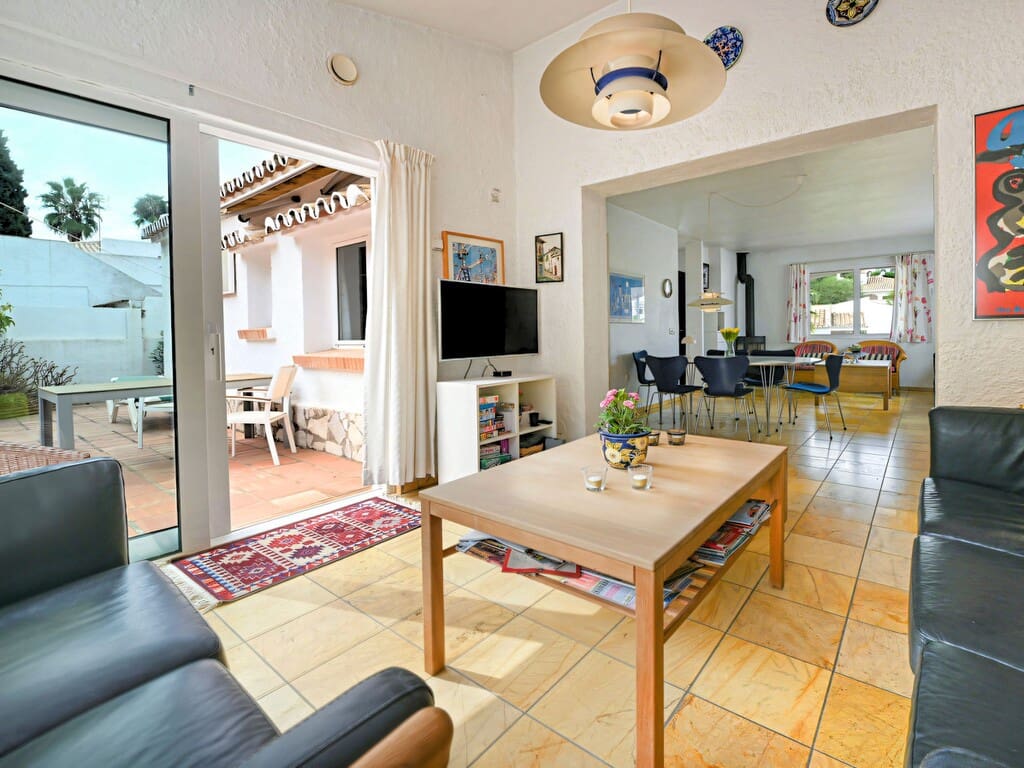 3 bedroom Villa for sale in Mijas Costa with pool garage - € 699,000 (Ref: 9731731)