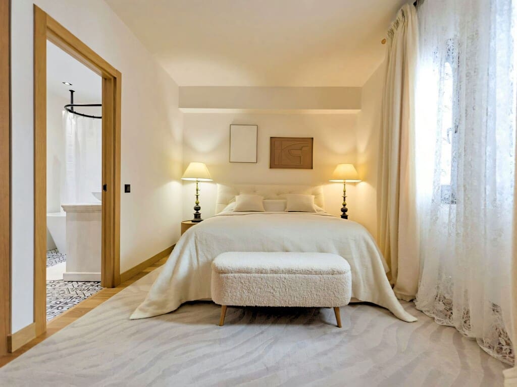 Apartamento de 2 habitaciones en Puerto Banus en venta con piscina garaje - 1.100.000 € (Ref: 9731733)