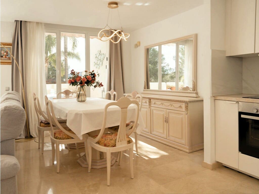 2 soveværelse Lejlighed til salg i Benahavis med swimmingpool garage - € 430.000 (Ref: 9738033)