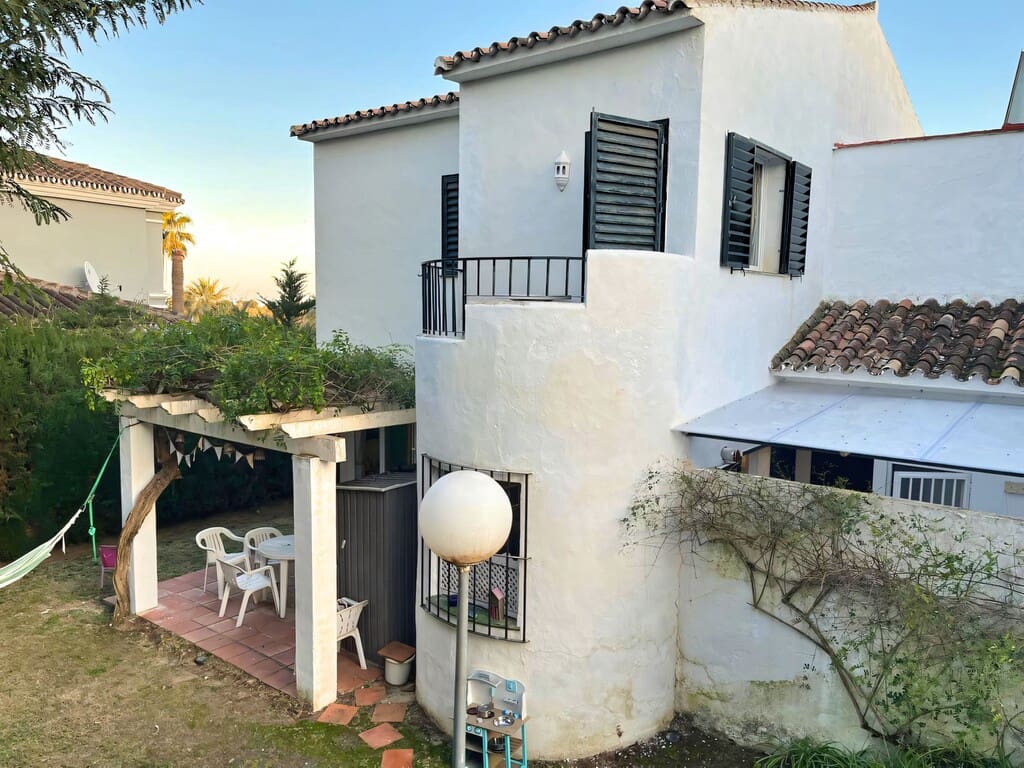 3 bedroom Townhouse for sale in Atalaya-Isdabe with pool garage - € 355,000 (Ref: 9744059)