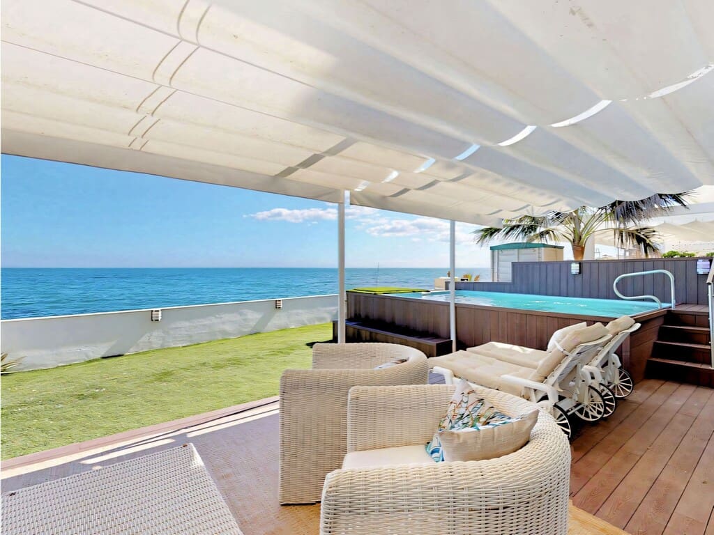 4 soveværelse Lejlighed til salg i Estepona med swimmingpool - € 949.000 (Ref: 9744060)