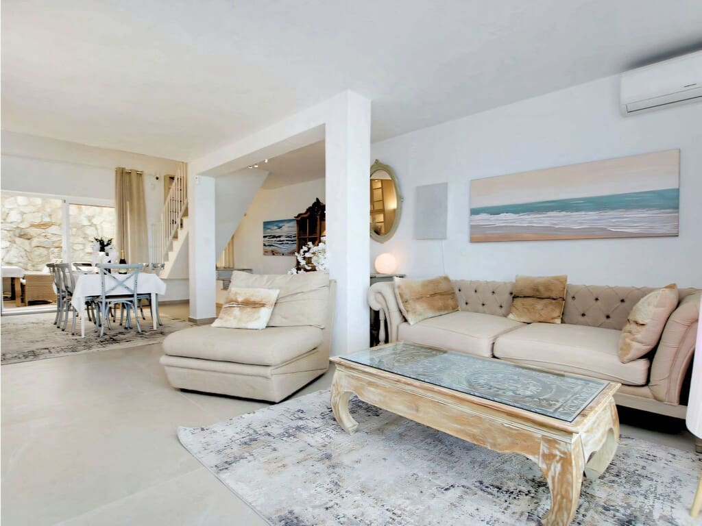 4 soveværelse Lejlighed til salg i Estepona med swimmingpool - € 949.000 (Ref: 9744060)