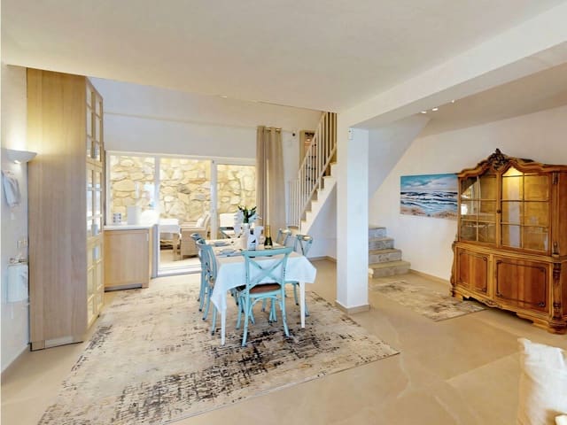 4 soveværelse Lejlighed til salg i Estepona med swimmingpool - € 949.000 (Ref: 9744060)