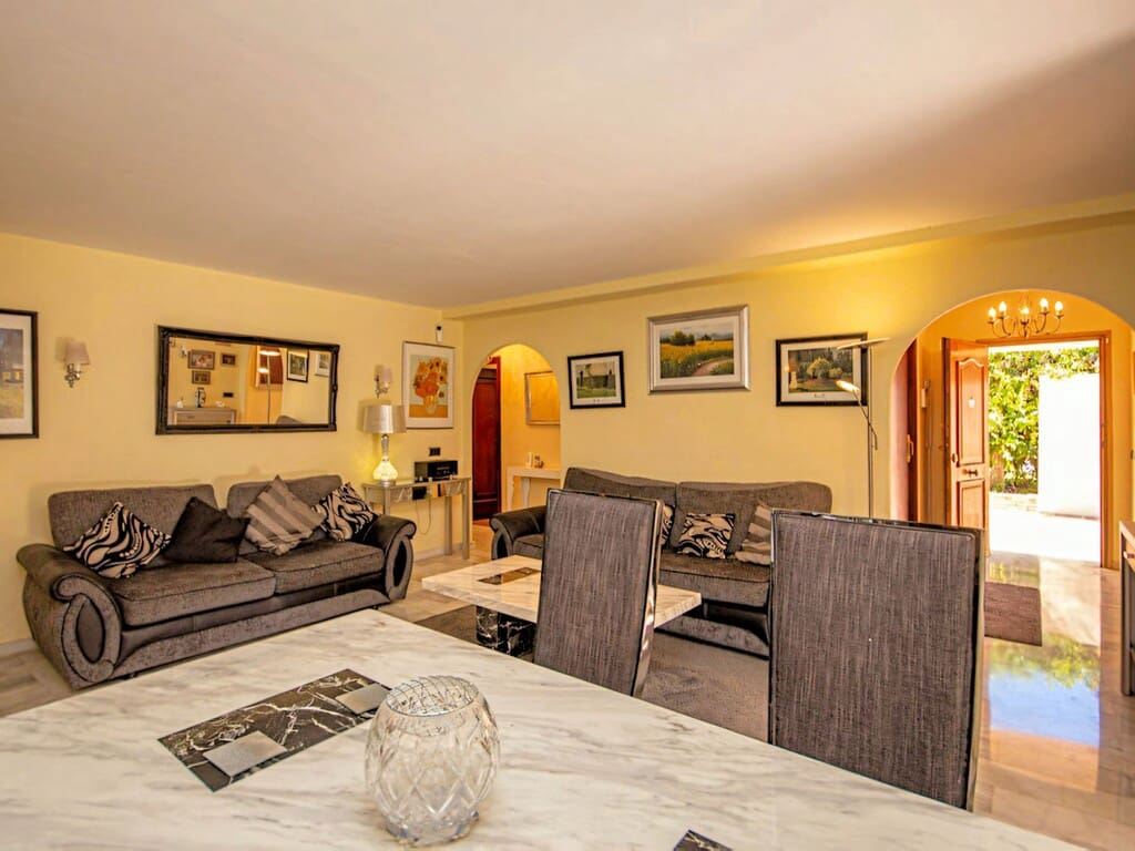 3 chambre Villa/Maison à vendre à Carib Playa avec piscine - 1 150 000 € (Ref: 9745232)