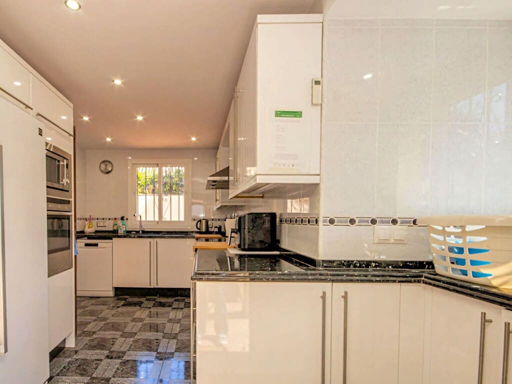 3 chambre Villa/Maison à vendre à Carib Playa avec piscine - 1 150 000 € (Ref: 9745232)