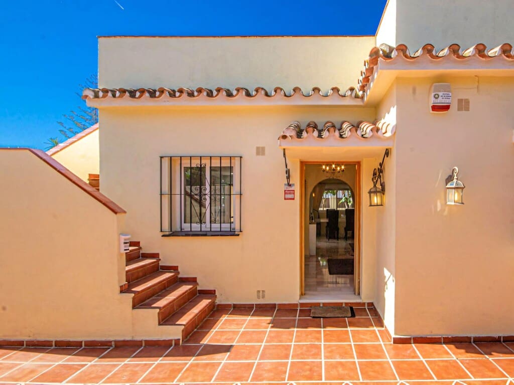 3 chambre Villa/Maison à vendre à Carib Playa avec piscine - 1 150 000 € (Ref: 9745232)