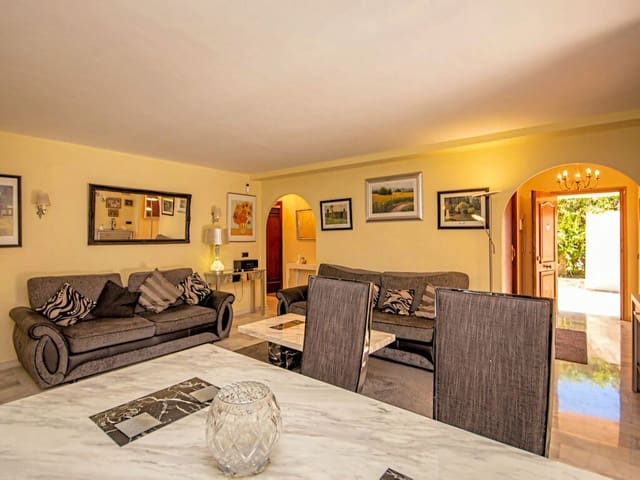 3 chambre Villa/Maison à vendre à Carib Playa, Marbella avec piscine - 1 150 000 € (Ref: 9745232)